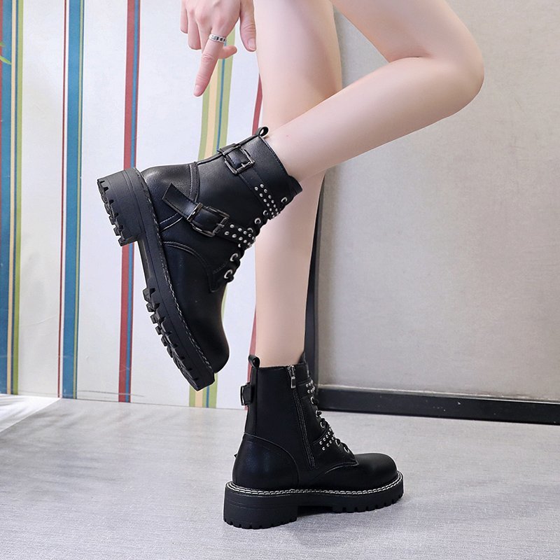 Studded motorcycle short boots