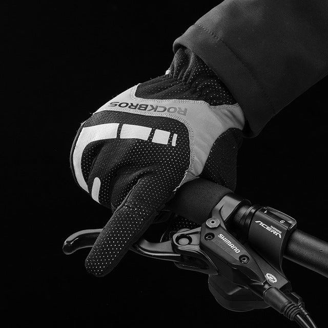 Cycling gloves all refer to bicycle motorcycle gloves